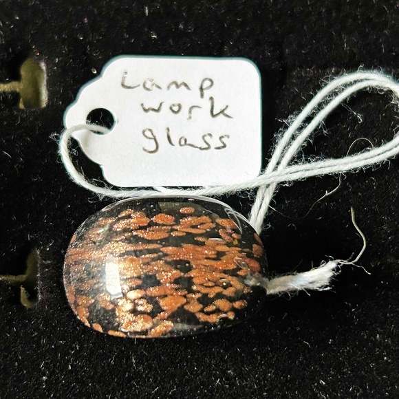 HANDBLOWN GLASS RING, LADIES SIZE 9, BLACK AND SPARKLY COPPER SHAPES, UNIQUE, - Picture 1 of 4